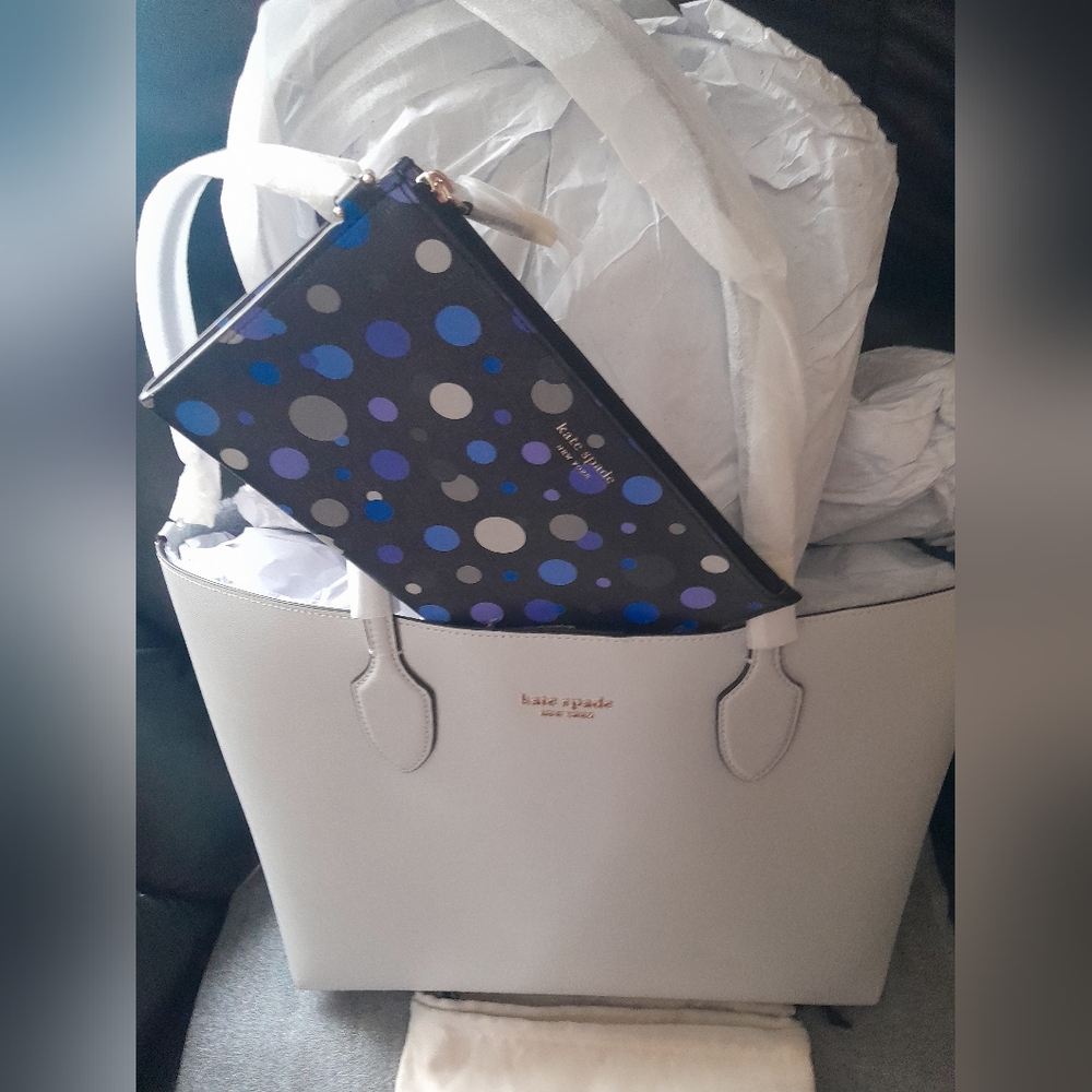 New Kate Spade Tote/Detachable Blue Polka Dot Wristlet With Dust Bag NWT - Picture 2 of 13